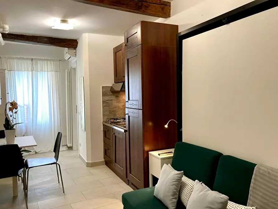Immagine 4 di Appartamento in affitto  in Mura di Porta d'Azeglio a Bologna