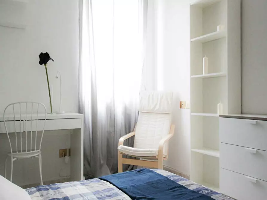 Immagine 4 di Camera in affitto  in Viale Ortles a Milano