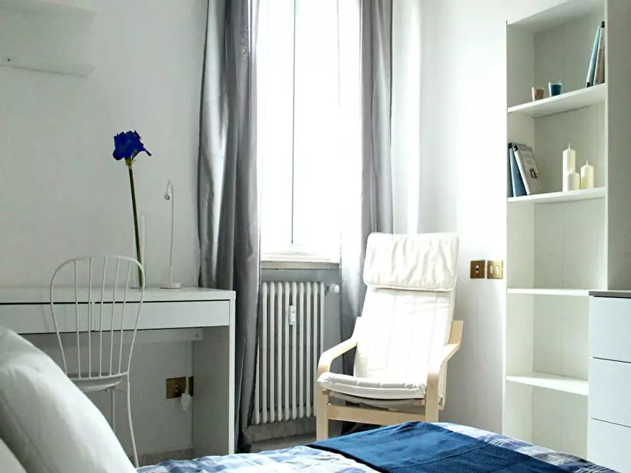Immagine 5 di Camera in affitto  in Viale Ortles a Milano