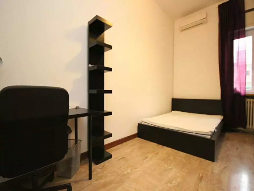 Immagine 6 di Camera in affitto  in Viale Sabotino a Milano