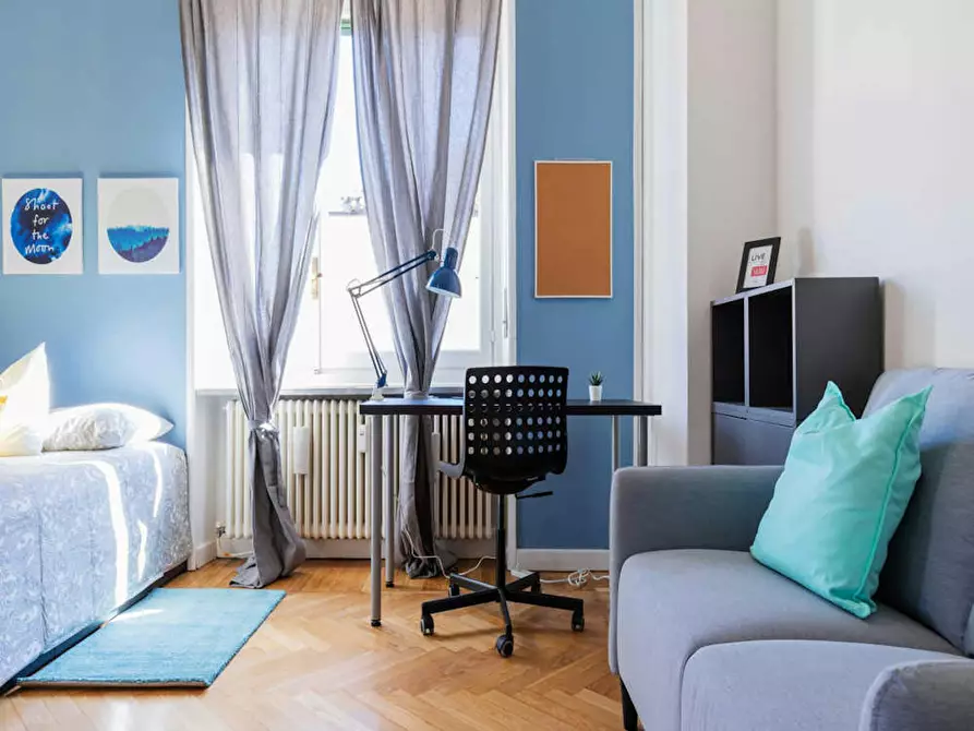 Immagine 4 di Camera in affitto  in Via delle Rosine a Torino