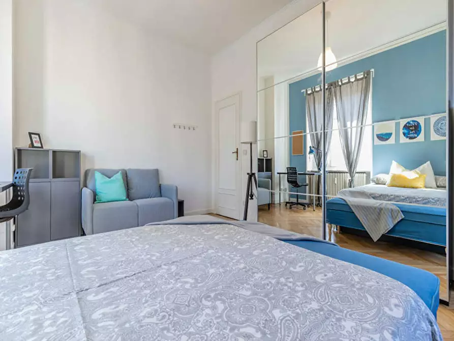 Immagine 6 di Camera in affitto  in Via delle Rosine a Torino