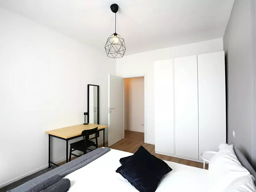 Immagine 4 di Camera in affitto  in Via Carlo Marx a Milano