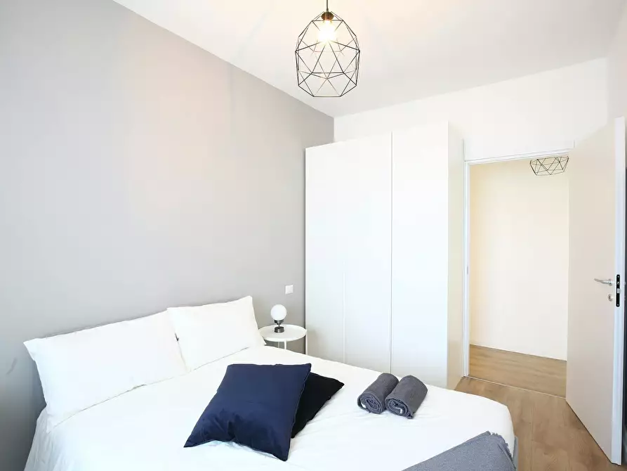 Immagine 2 di Camera in affitto  in Via Carlo Marx a Milano