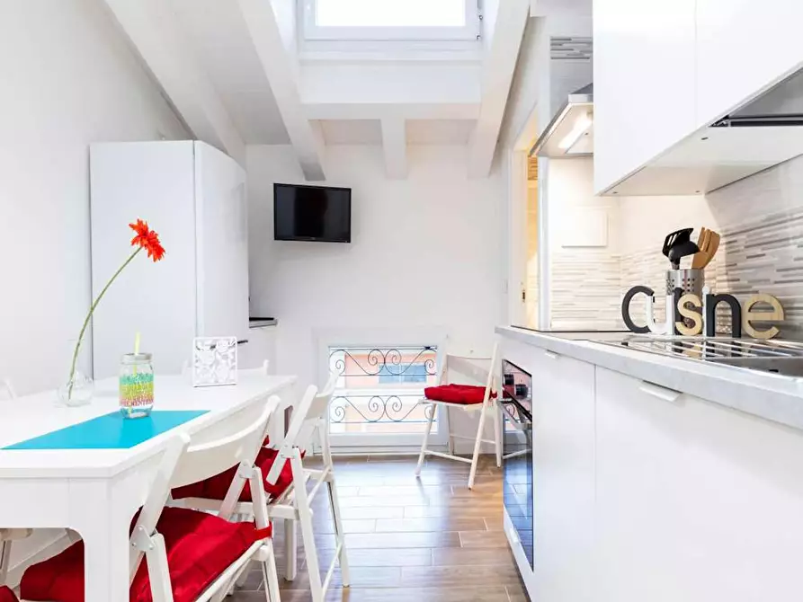 Immagine 10 di Camera in affitto  in Viale Alfredo Oriani a Bologna