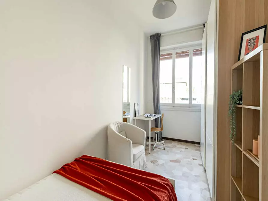 Immagine 4 di Camera in affitto  in Via Raffaello Bertieri a Milano