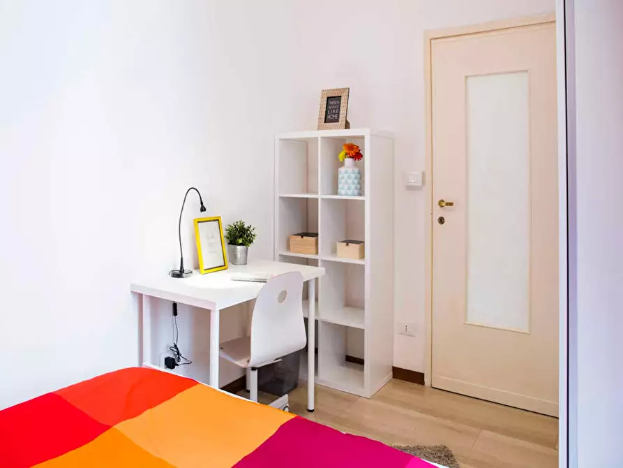 Immagine 3 di Camera in affitto  in Via Salvatore Barzilai a Milano