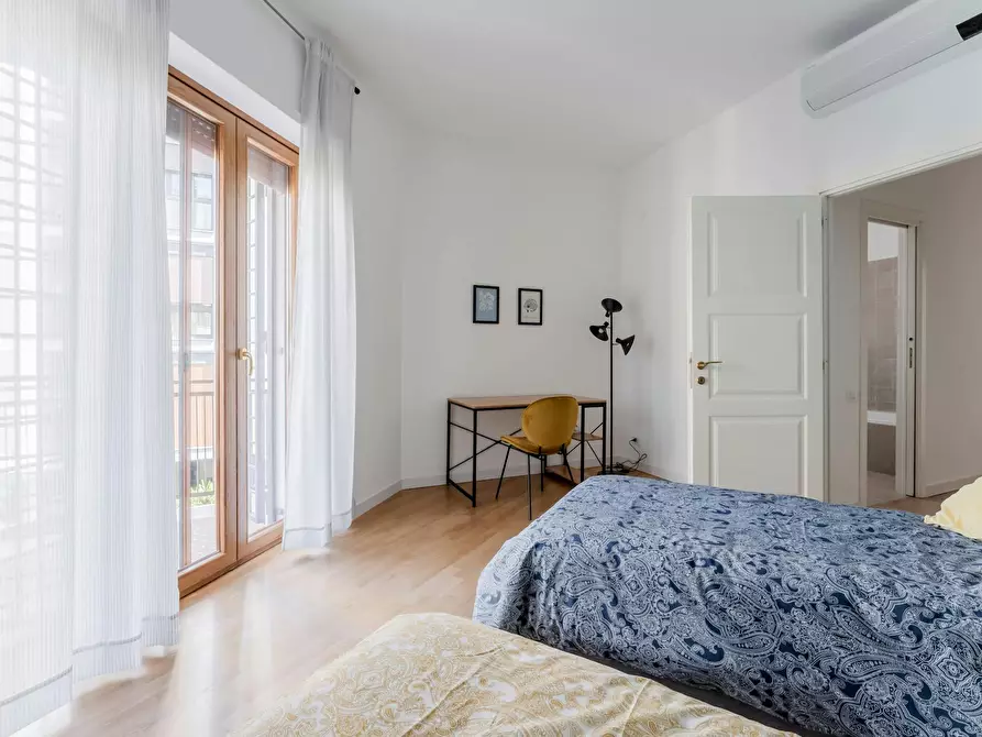 Immagine 5 di Appartamento in affitto  in Via dell'Accademia dei Virtuosi a Roma