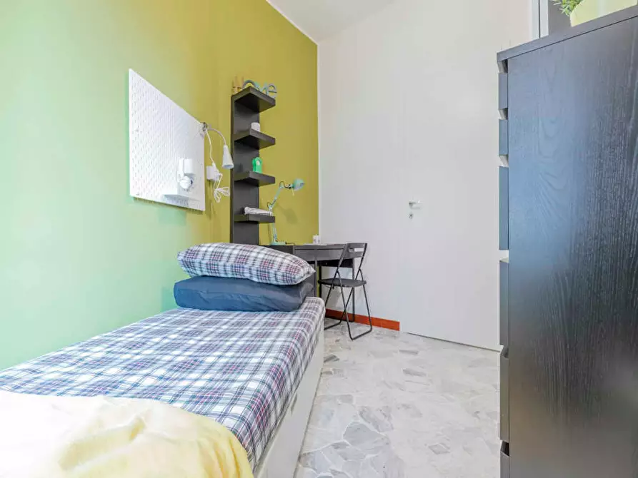 Immagine 2 di Camera in affitto  in Largo Cavalieri di Malta a Milano