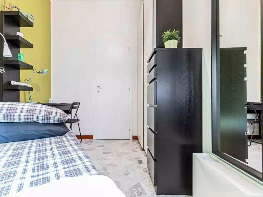 Immagine 6 di Camera in affitto  in Largo Cavalieri di Malta a Milano