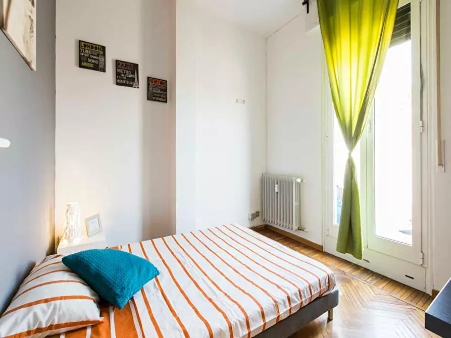 Immagine 2 di Camera in affitto  in Via Volterra a Milano