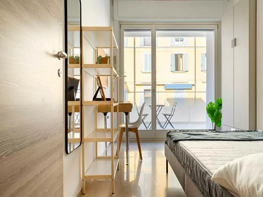 Immagine 2 di Camera in affitto  in Via Amatore Sciesa a Milano