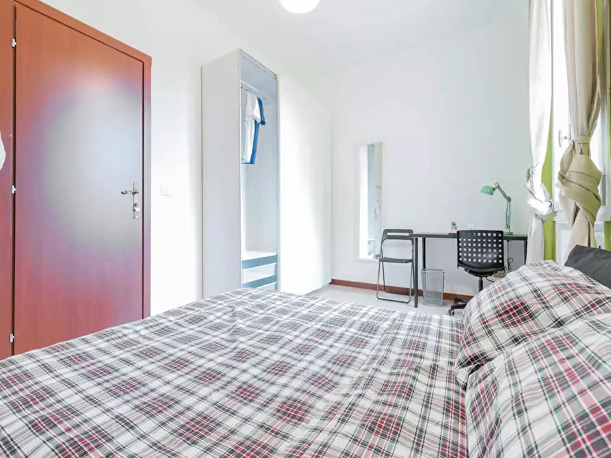 Immagine 4 di Camera in affitto  in Via Marsala a Bologna