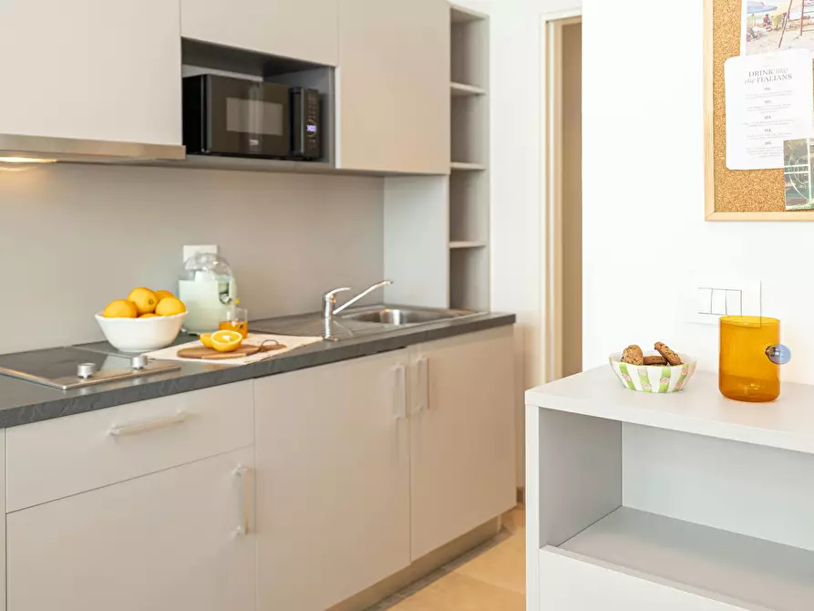 Immagine 8 di Appartamento in affitto  in Viale della Toscana a Firenze