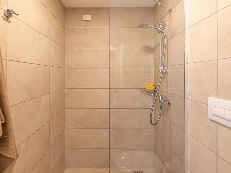 Immagine 10 di Appartamento in affitto  in Viale della Toscana a Firenze