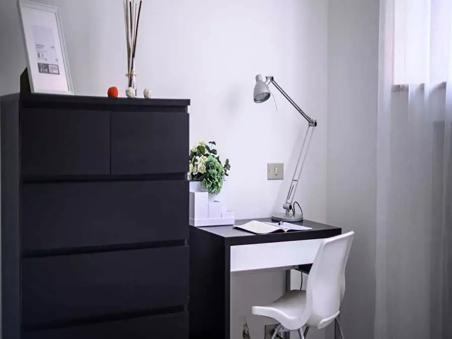 Immagine 6 di Camera in affitto  in Via Ippodromo a Milano