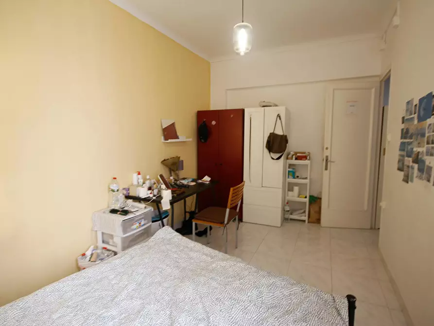 Immagine 3 di Camera in affitto  in Carrer del Cinca a Barcelona