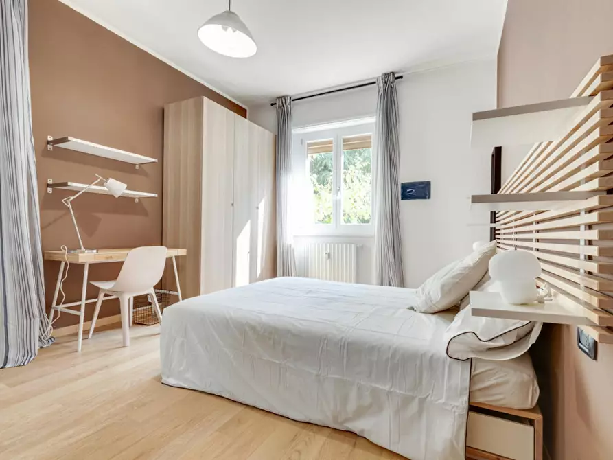 Immagine 1 di Camera in affitto  in Via Rembrandt a Milano