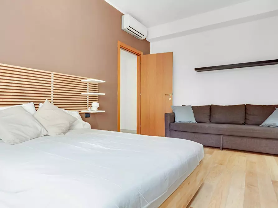 Immagine 5 di Camera in affitto  in Via Rembrandt a Milano