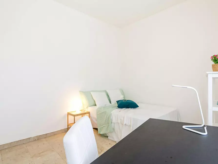 Immagine 3 di Camera in affitto  in Piazza Simone Bolivar a Milano