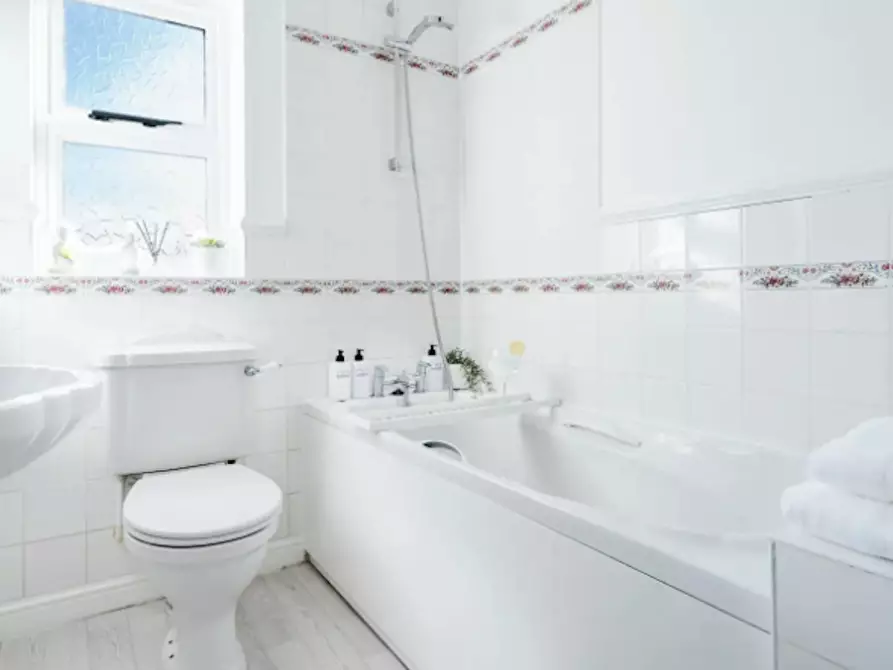 Immagine 7 di Casa indipendente in affitto  in Mountain Ash Close a Hailsham