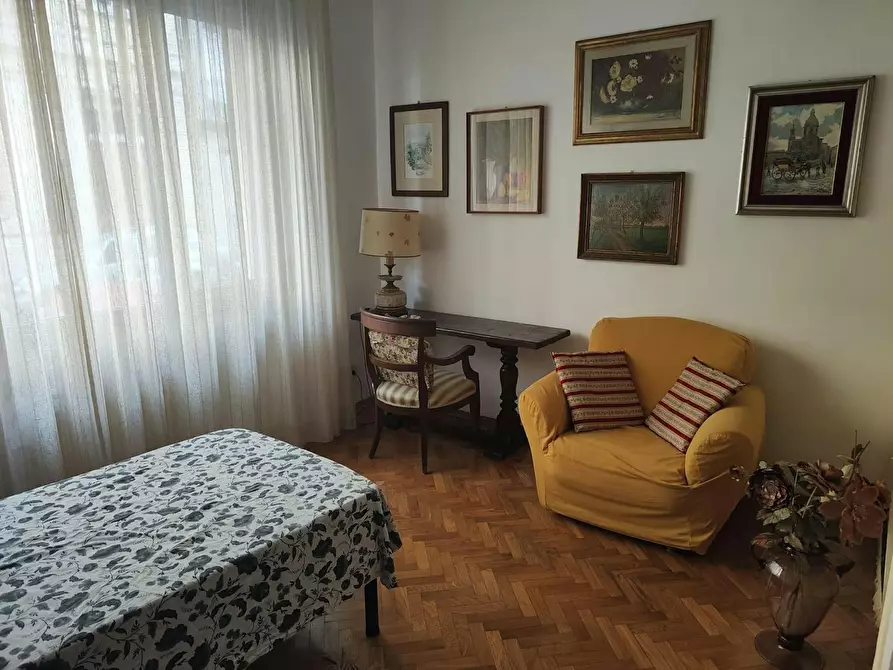 Immagine 1 di Camera in affitto  in Via Vittorio Fossombroni a Firenze