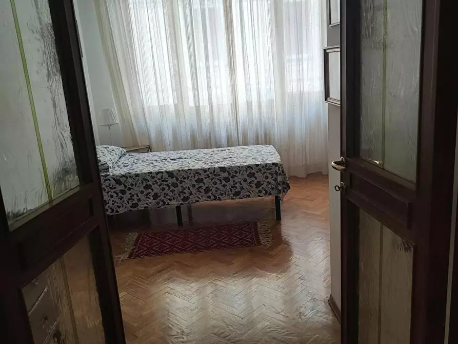 Immagine 2 di Camera in affitto  in Via Vittorio Fossombroni a Firenze