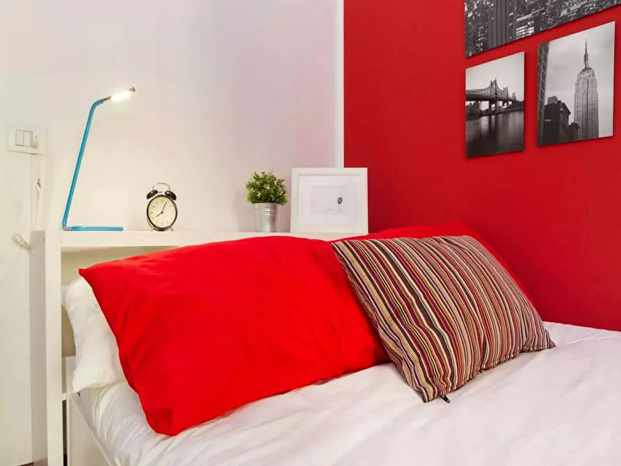 Immagine 2 di Camera in affitto  in Via Larga a Milano