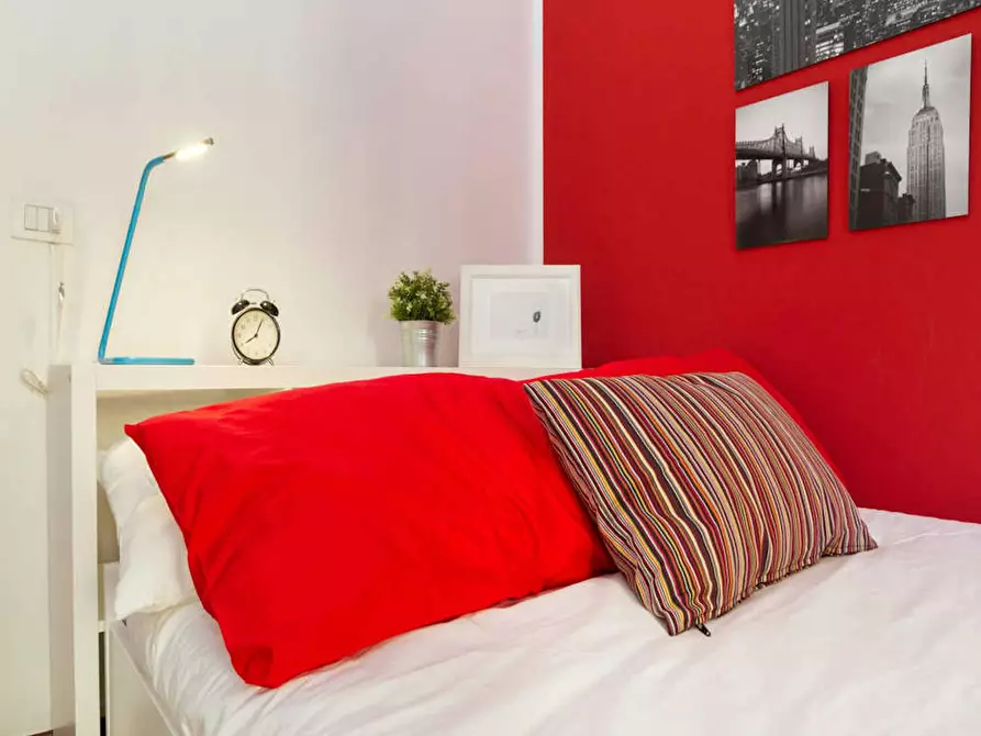 Immagine 2 di Camera in affitto  in Via Larga a Milano