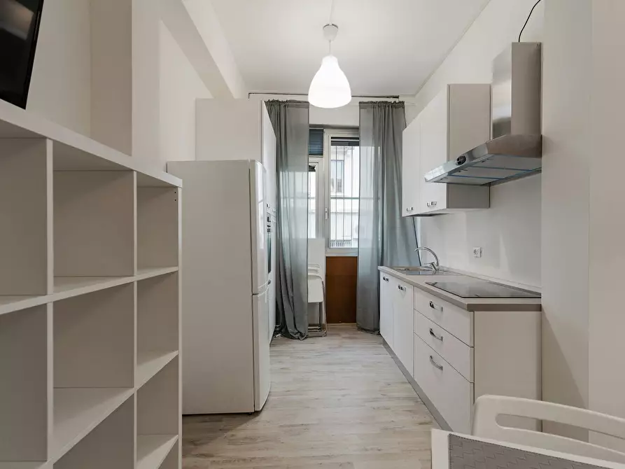 Immagine 10 di Camera in affitto  in Via Ernesto Breda a Milano