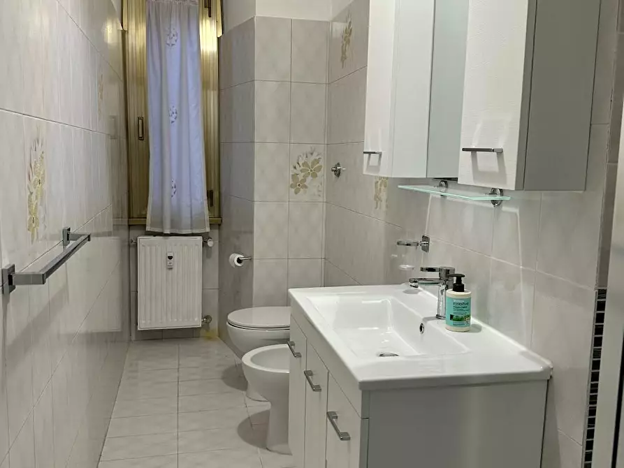 Immagine 10 di Camera in affitto  in Viale dello Scalo San Lorenzo a Roma