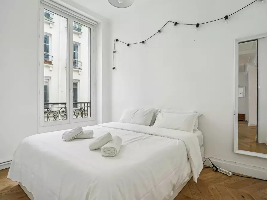 Immagine 8 di Appartamento in affitto  in Rue Mandar a Paris