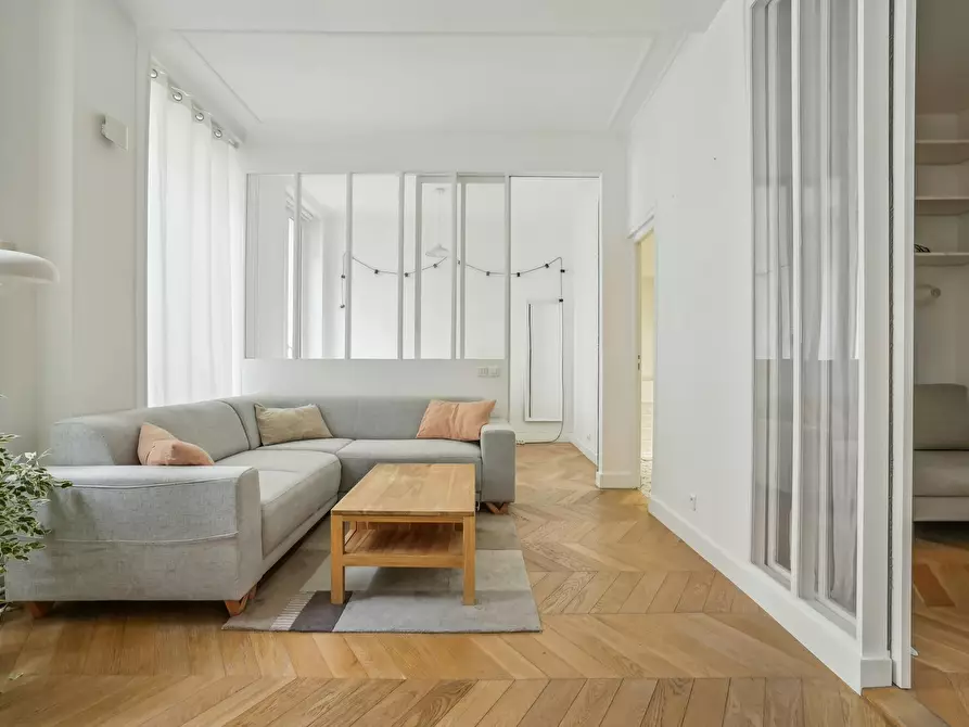 Immagine 5 di Appartamento in affitto  in Rue Mandar a Paris