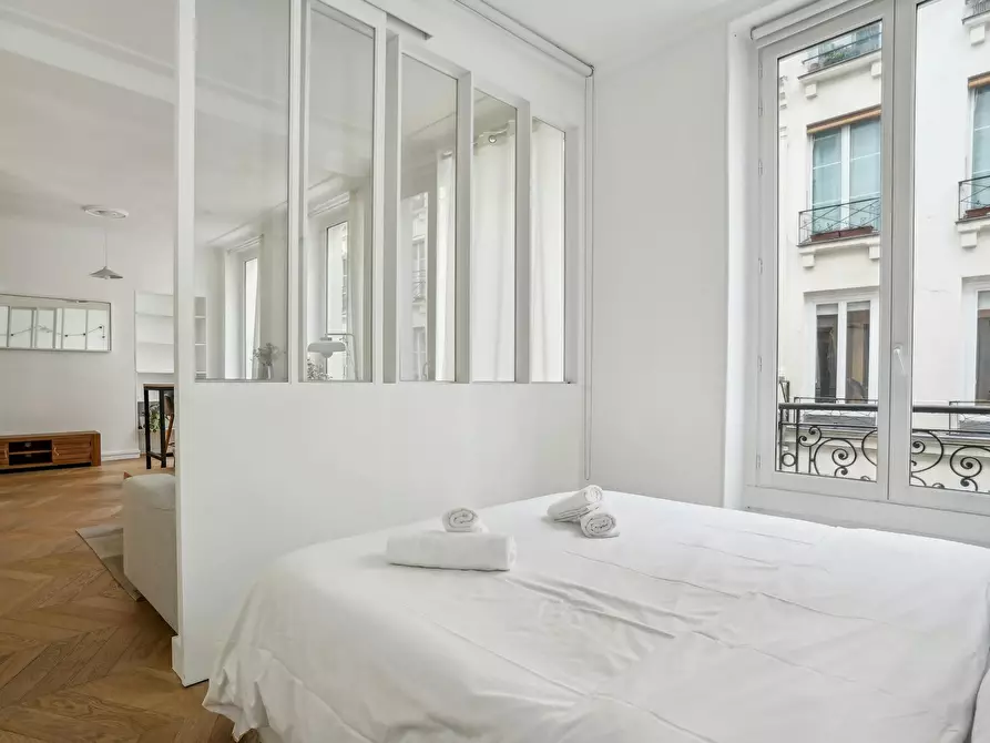 Immagine 9 di Appartamento in affitto  in Rue Mandar a Paris