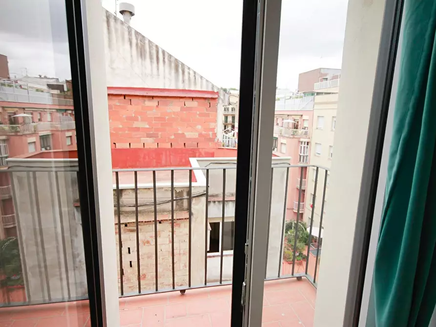 Immagine 2 di Camera in affitto  in Carrer del Poeta Cabanyes a Barcelona