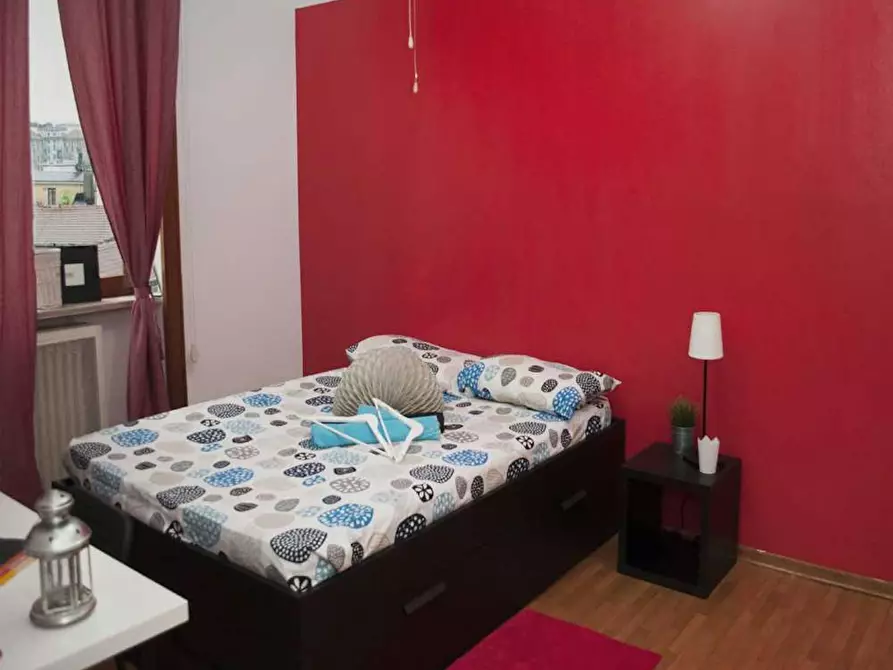 Immagine 5 di Camera in affitto  in Via Andrea Costa a Milano