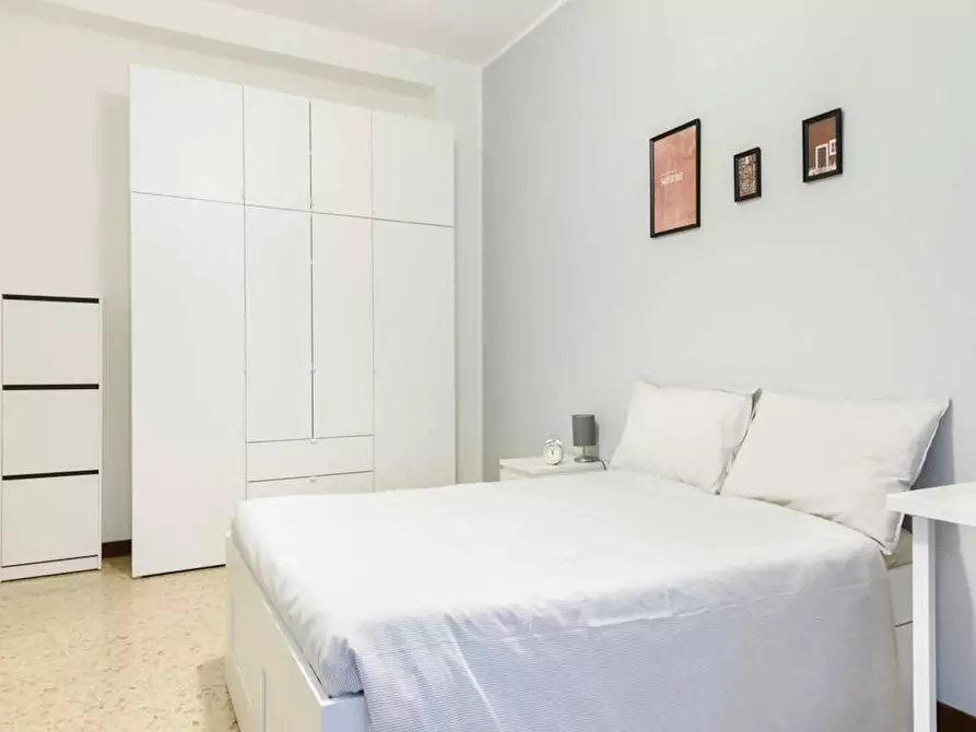 Immagine 2 di Camera in affitto  in Via Melchiorre Delfico a Milano