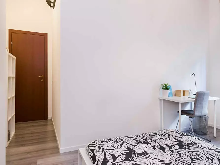 Immagine 5 di Camera in affitto  in Via Guglielmo Röntgen a Milano