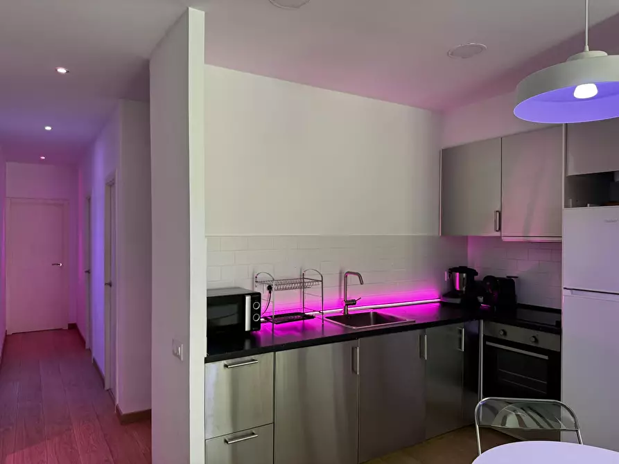 Immagine 5 di Appartamento in affitto  in Carrer de Sant Bertran a Barcelona