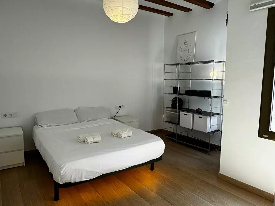 Immagine 10 di Appartamento in affitto  in Carrer de Sant Bertran a Barcelona