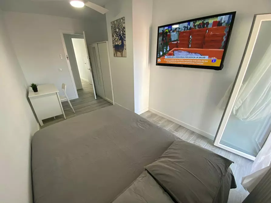 Immagine 2 di Camera in affitto  in Calle de Albino Hernández Lázaro a Madrid