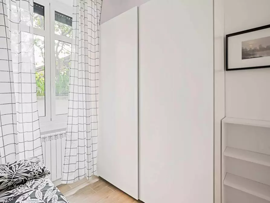 Immagine 4 di Camera in affitto  in Viale Legioni Romane a Milano