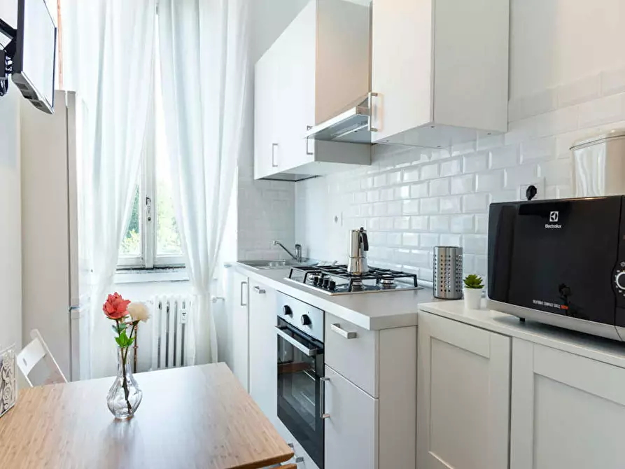 Immagine 7 di Camera in affitto  in Via Francesco Petrarca a Milano