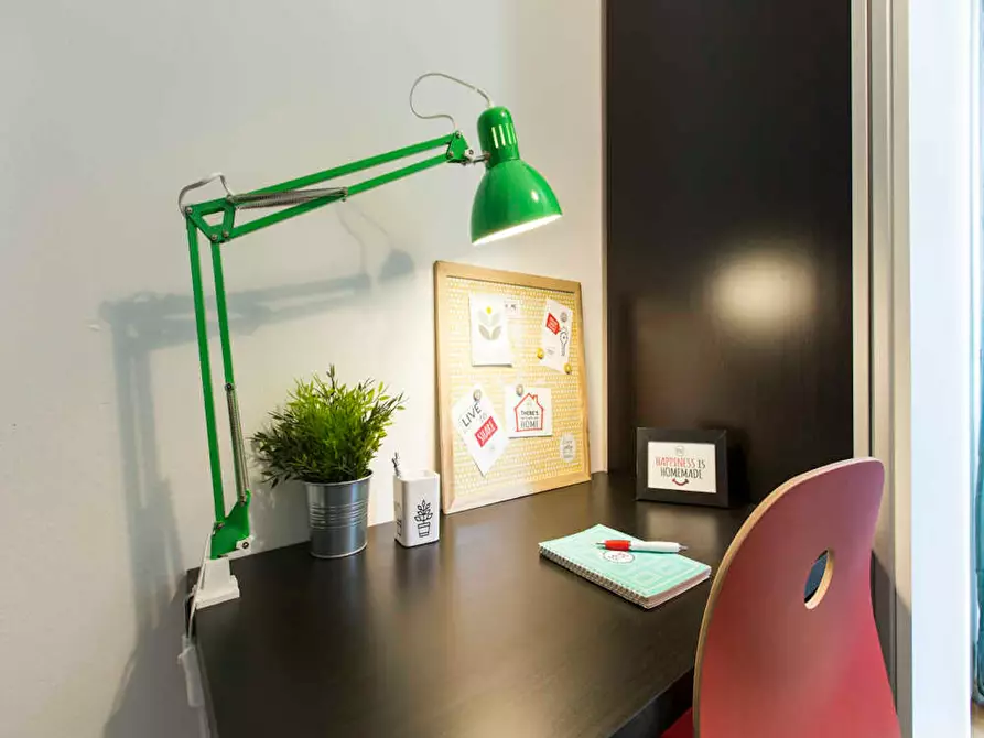 Immagine 7 di Camera in affitto  in Via Rubens a Milano