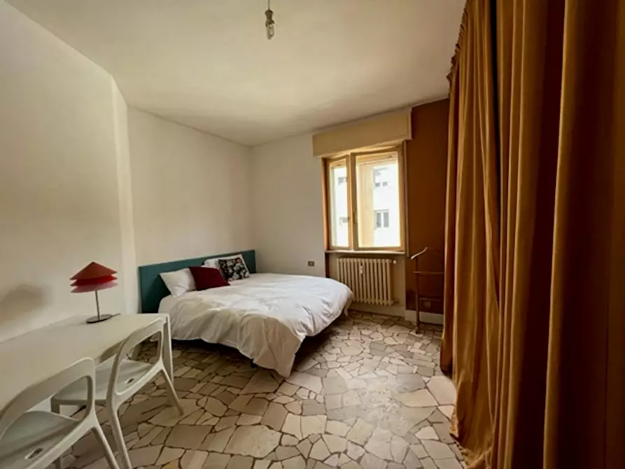 Immagine 1 di Casa indipendente in affitto  in Via Farsaglia a Milano