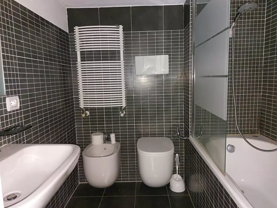 Immagine 10 di Appartamento in affitto  in Via Arnolfo di Cambio a Milano