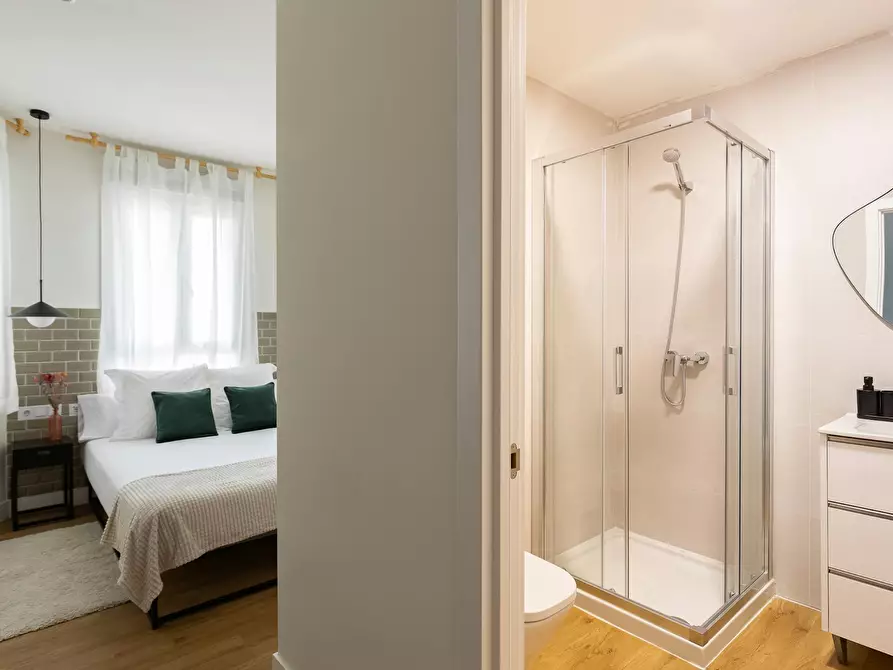 Immagine 1 di Camera in affitto  in Calle General Concha a Bilbao