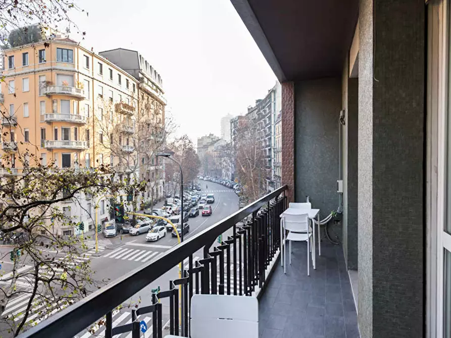 Immagine 9 di Camera in affitto  in Via Antonio Canova a Milano