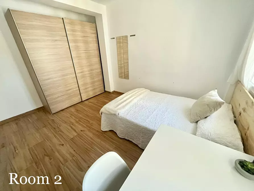 Immagine 3 di Camera in affitto  in Barriada La Palmilla a Sevilla