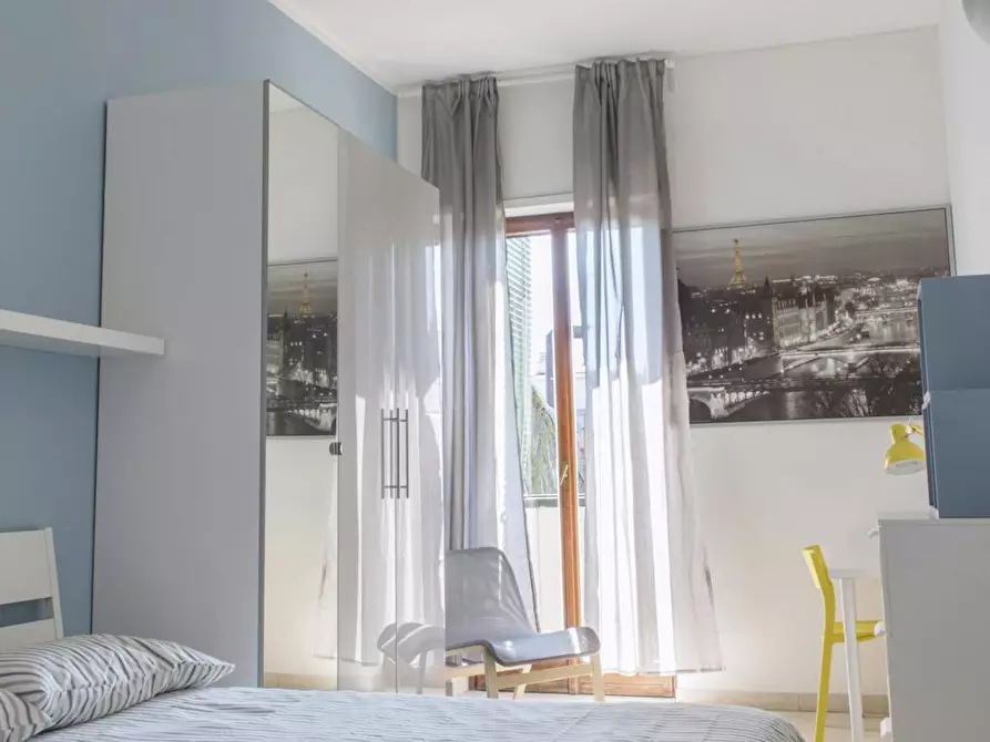 Immagine 4 di Camera in affitto  in Via Curtatone a Milano